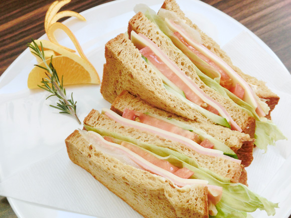 BROWN CAFE(ブラウン カフェ) 愛知県春日井市味美白山町1-6-10 BROWN CAFE(ブラウン カフェ) 愛知県春日井市味美白山町1-6-10
