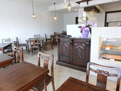 Cafe La Recre（カフェ　ラ　レクレ）