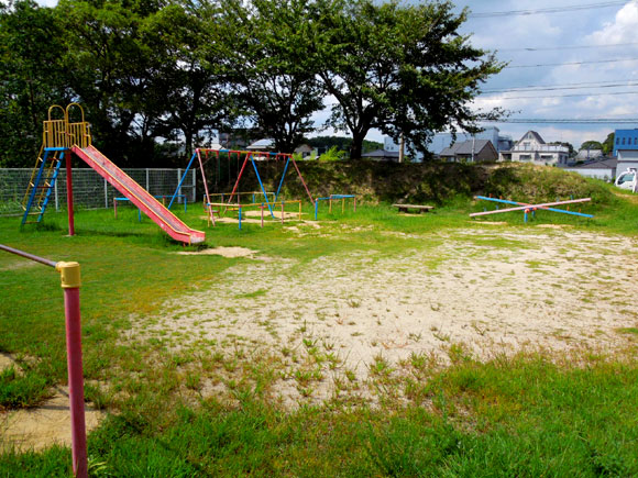 平池ちびっ子広場