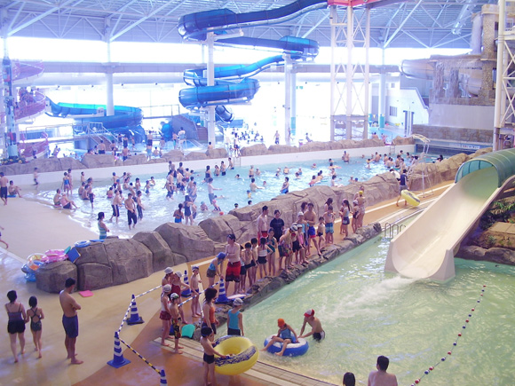 小牧市温水プール